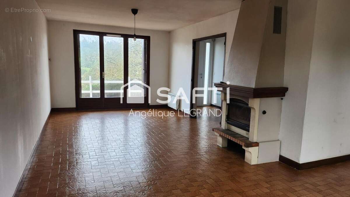 Photo 6 - Maison à ECLANS-NENON