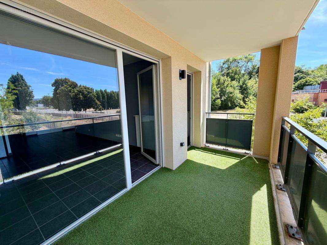 Appartement à L'ARBRESLE