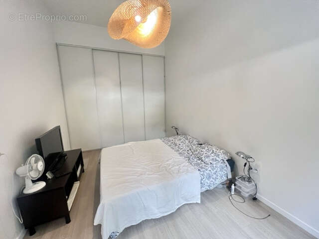 Appartement à PARAY-VIEILLE-POSTE