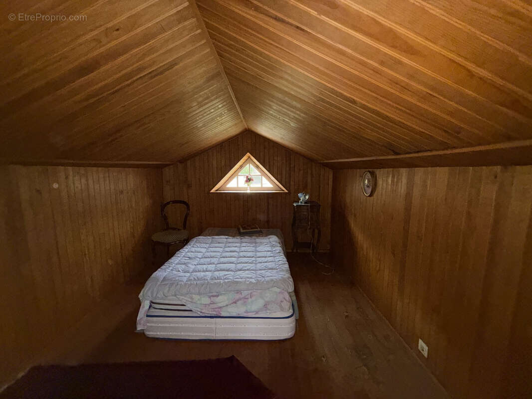 Maison à LA QUEUE-LES-YVELINES