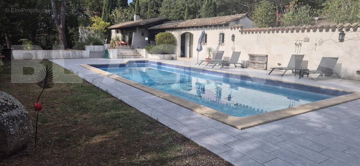 20251020_145034 - Maison à PALAJA