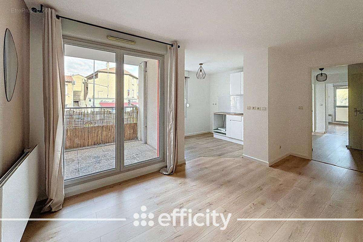 Appartement à GRIGNY