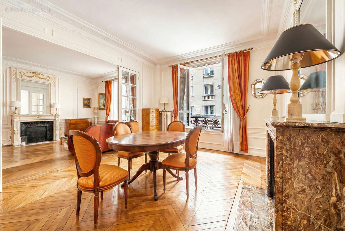 Appartement haussmannien 6 pièces champ de mars / la motte picquet - photo 2