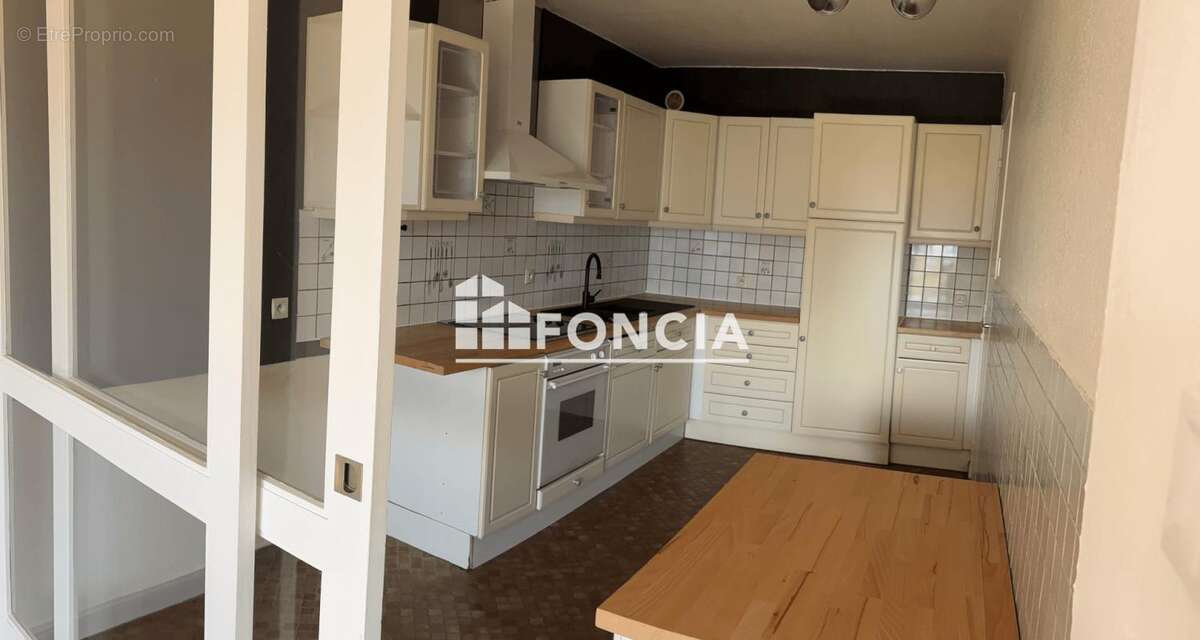 Appartement à SAINT-ISMIER