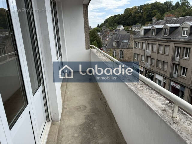 EXCLUSIVITE, centre ville de Vire, appartement de 44.18m2 très lumineux avec balcon, cave. - photo 10