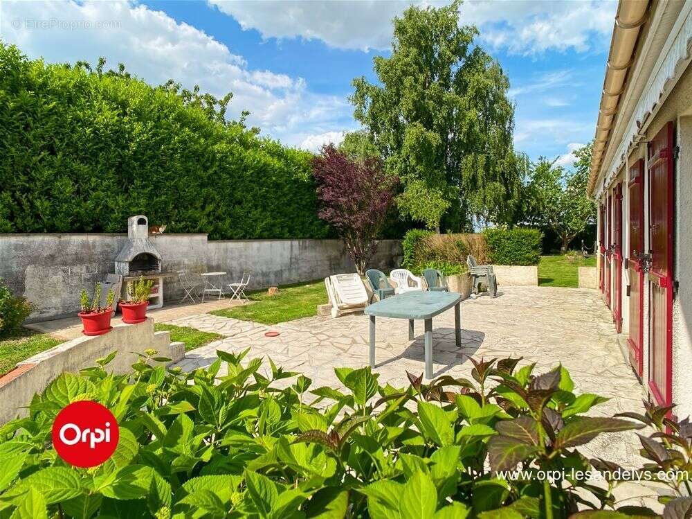 Maison à LES THILLIERS-EN-VEXIN