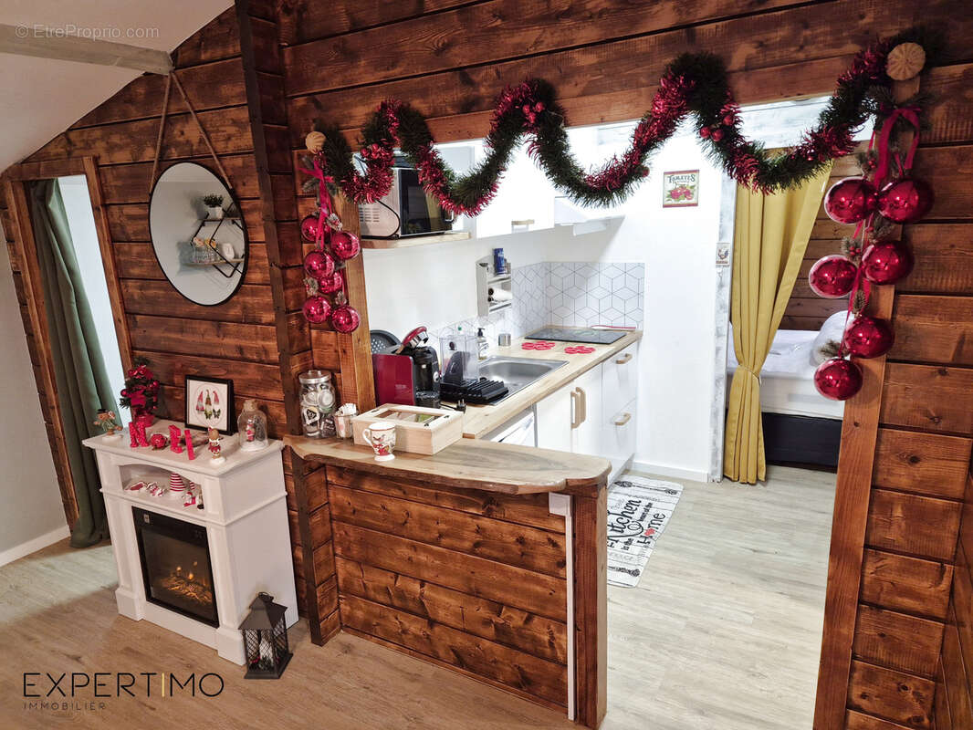 Maison à NIEUIL-L'ESPOIR