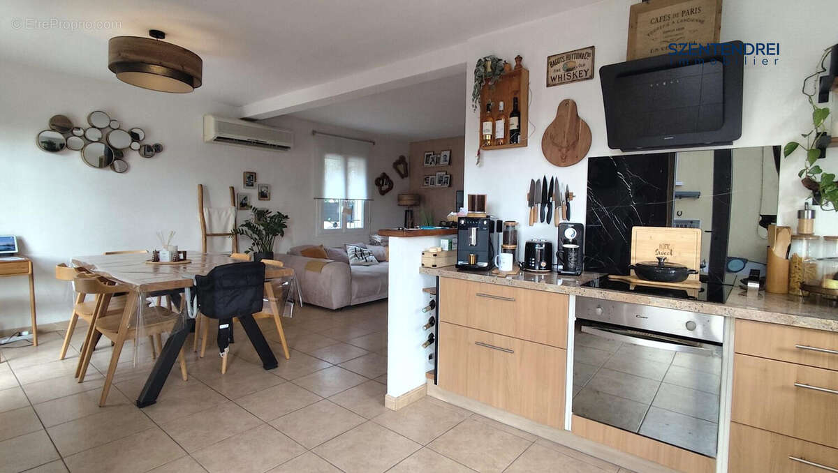 Szentendrei immobilier  maison F4 Nîmes - Quartier Casernes - Maison à NIMES