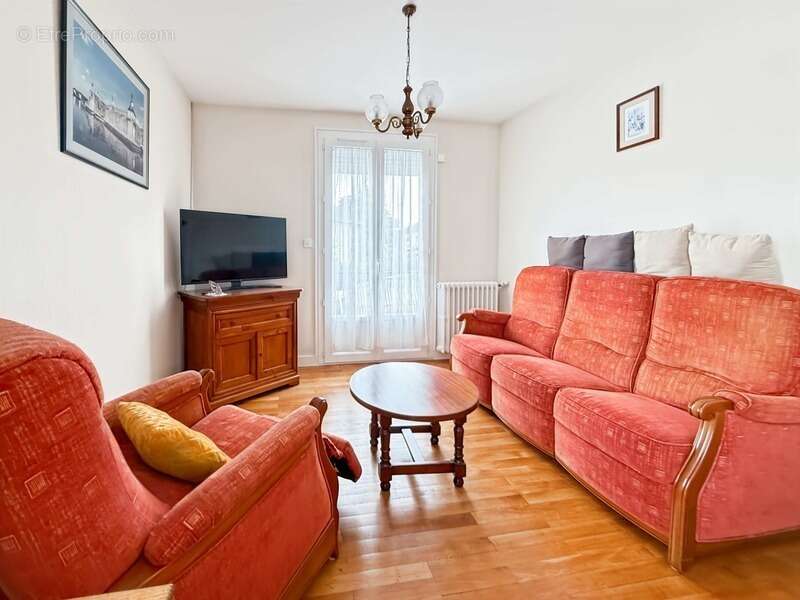 Maison à CHATELLERAULT