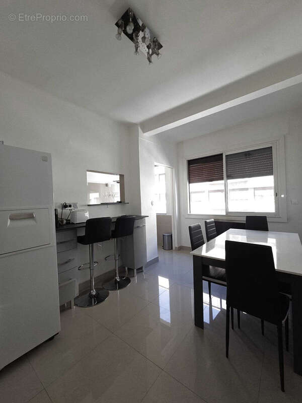 Appartement à MARSEILLE-2E