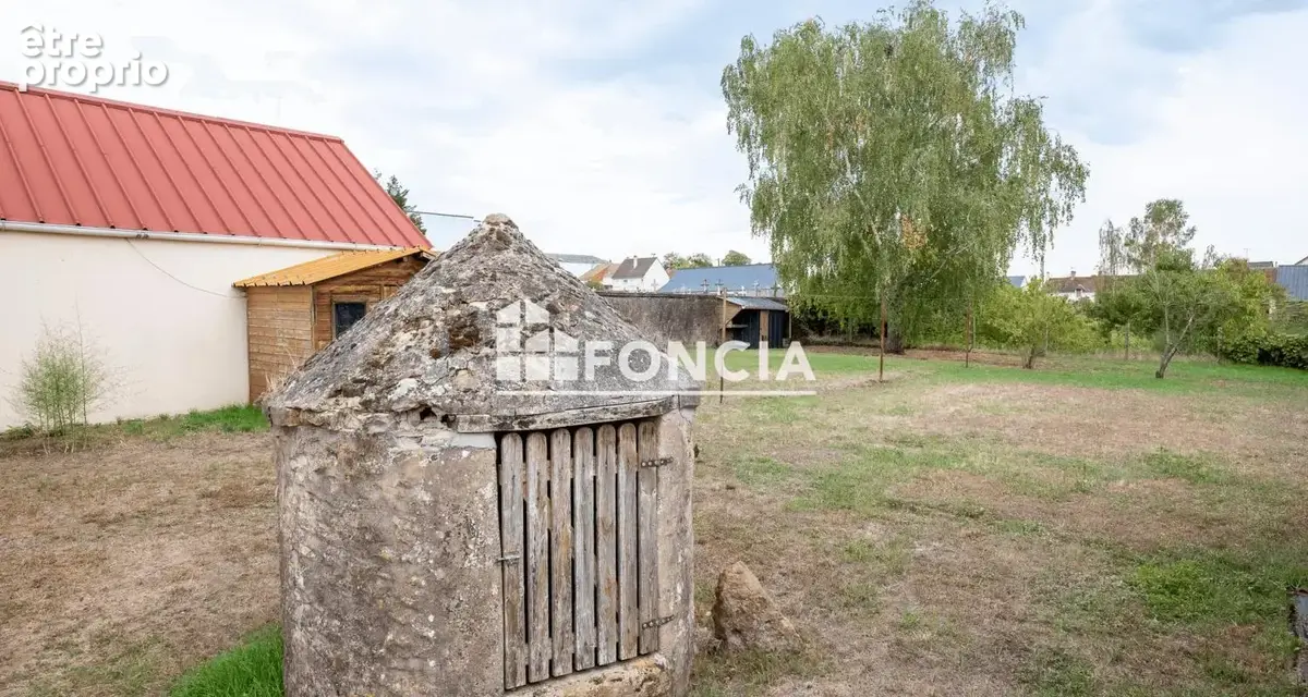 Maison de plain-pied avec grand garage et terrain clos – Connerré - photo 11