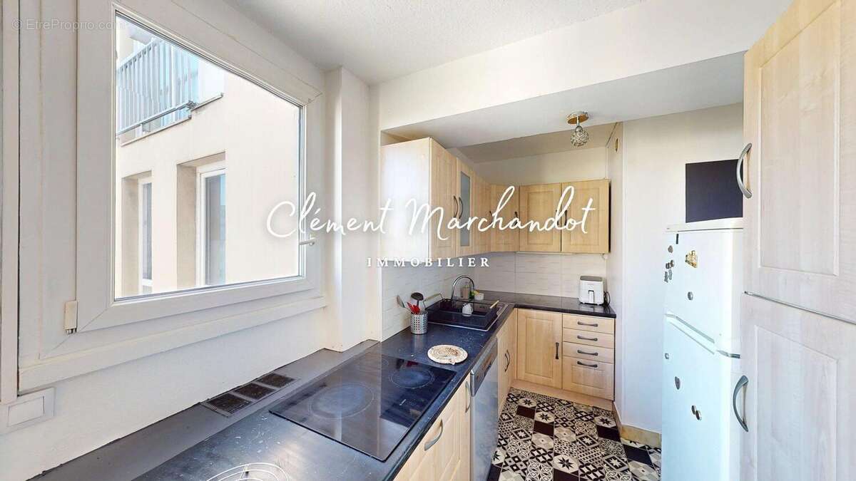 Photo 3 - Appartement à SAINT-DENIS