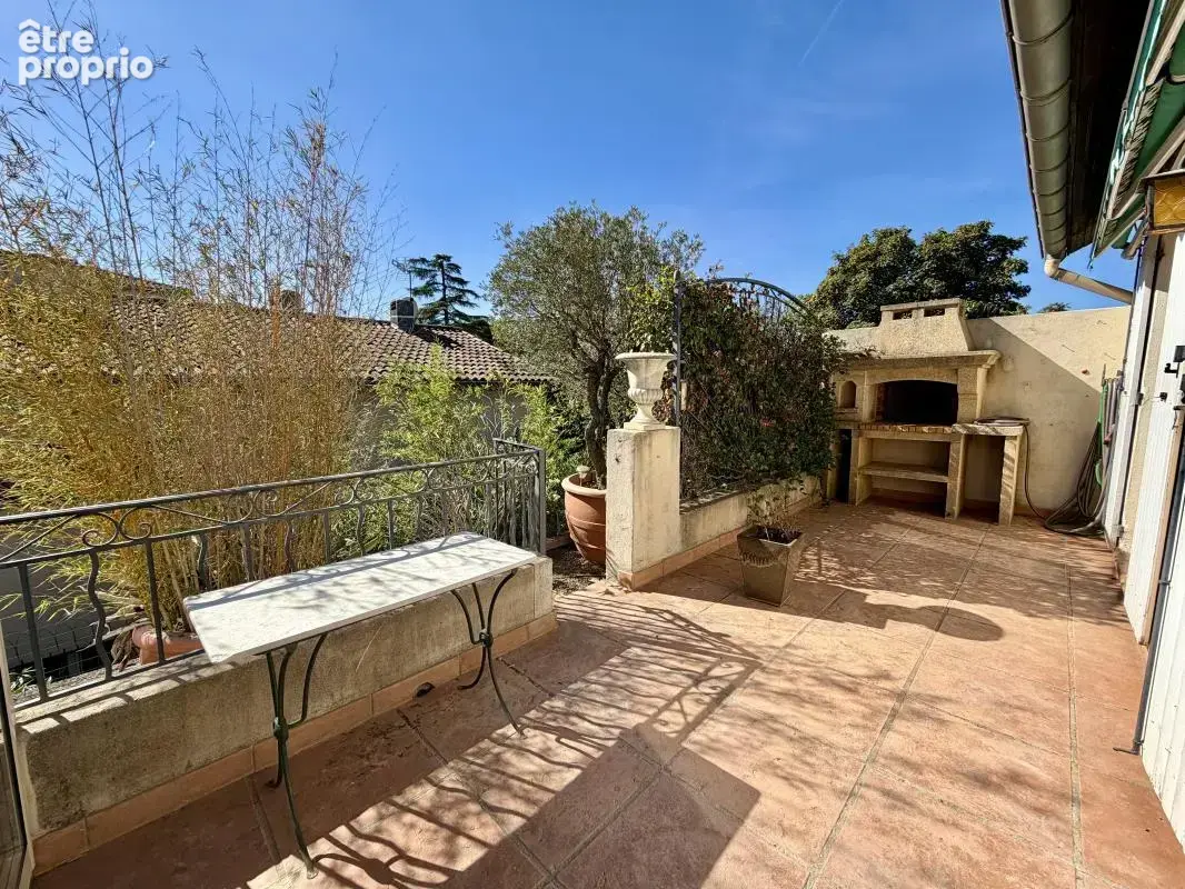 Maison 4 pièces 140 m² à vendre à Charleval (13350) - photo 7