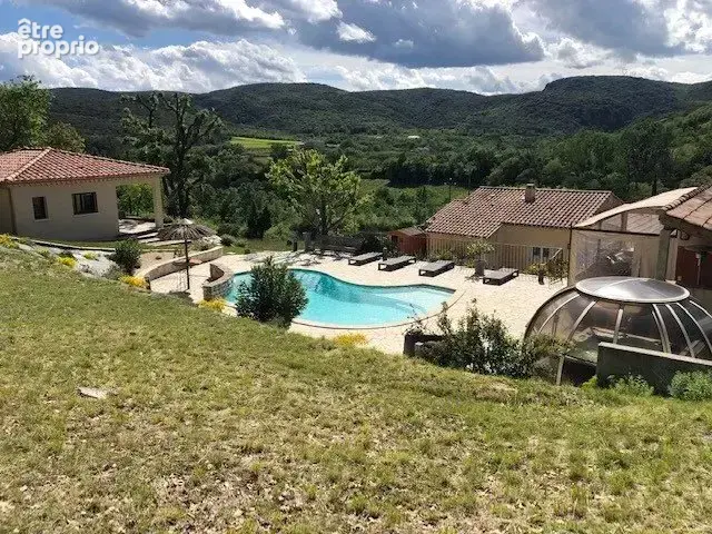 Maison à SAINT-MONTAN