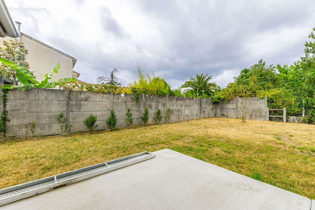 Maison à VILLENAVE-D&#039;ORNON