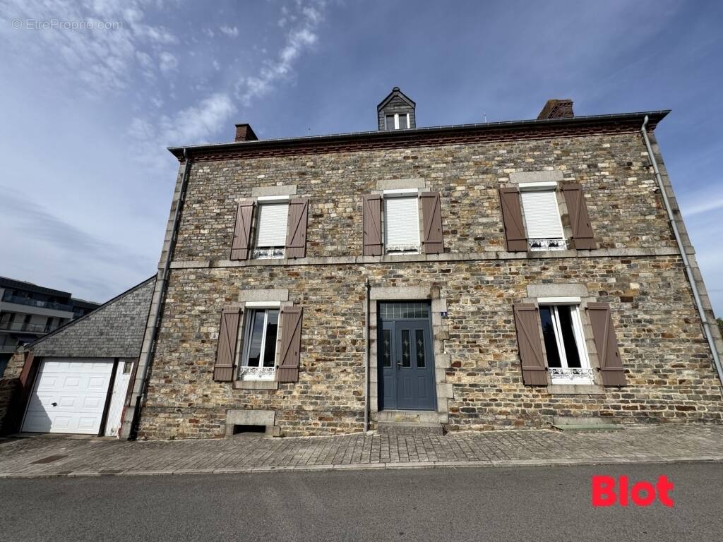 Maison à CHATEAUBOURG