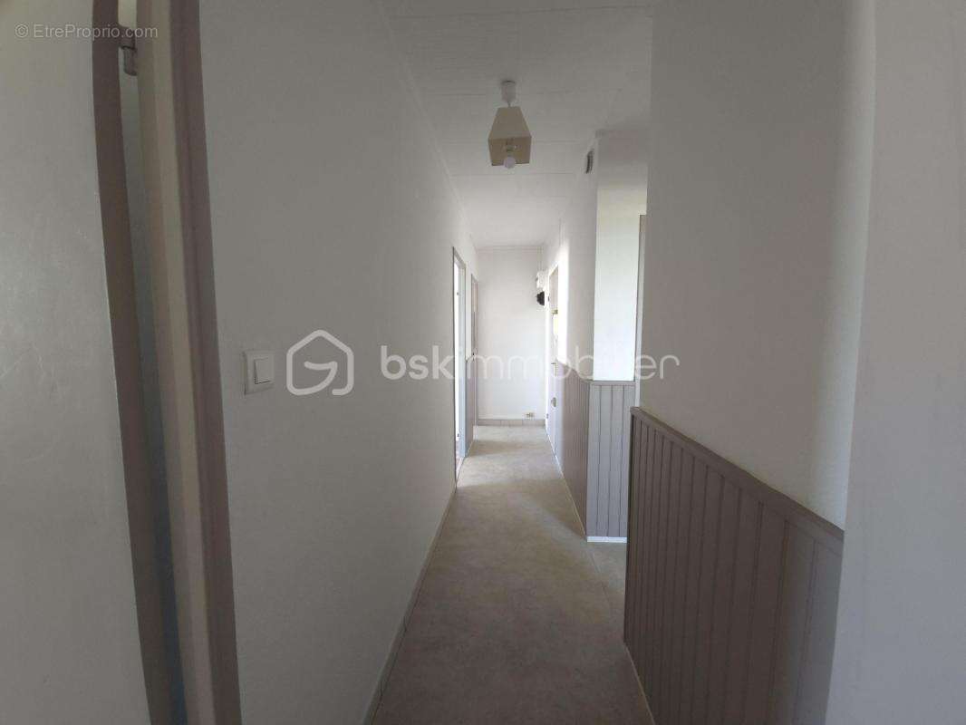 Appartement F3 lumineux avec balcon et vue panoramique – Nocaze- Montélimar - photo 7