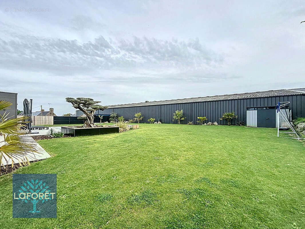 Maison à SAINT-BRICE-EN-COGLES