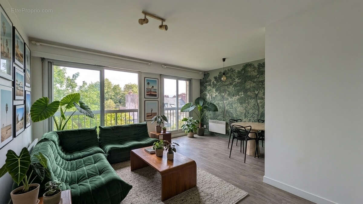 Nantes Guist'hau, Appartement avec VUE T2 de 50 m² DPE en D, cave et parking. - photo 2