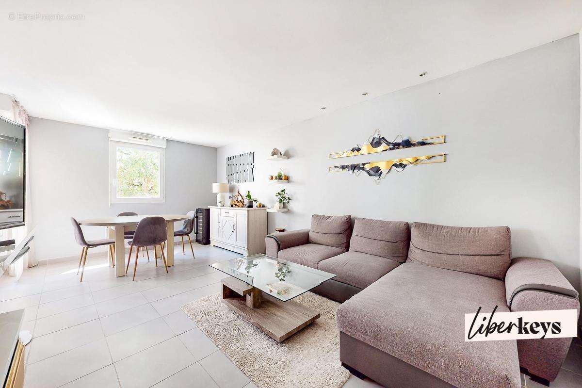 Appartement à MARSEILLE-16E