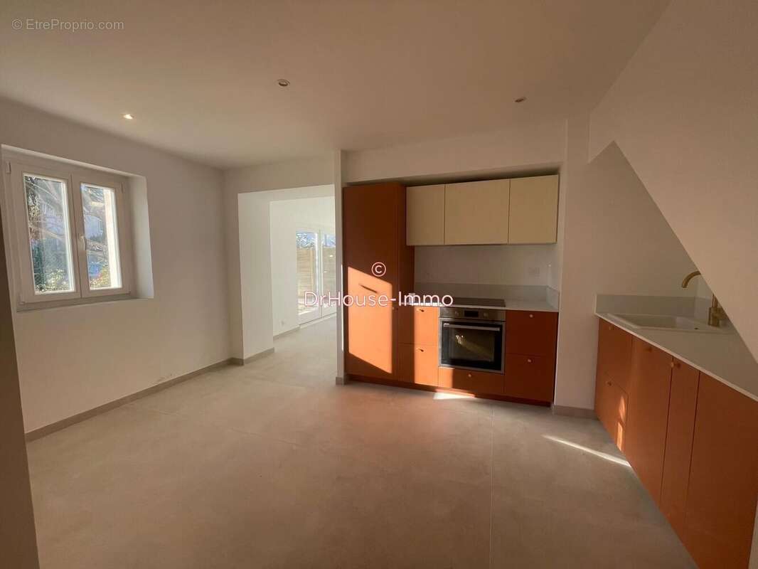 Maison à MARSEILLE-8E