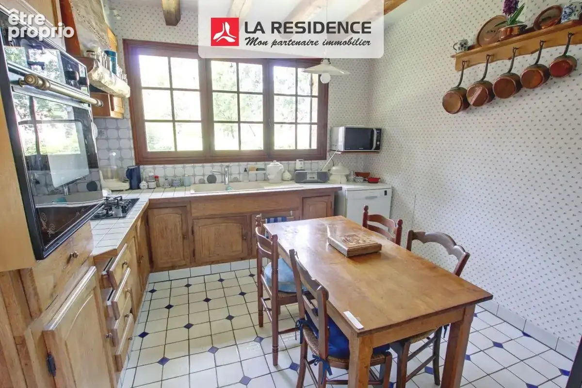 Maison 7 pièces 150 m² à vendre à Le Mesnil-Saint-Denis (78320) - photo 7