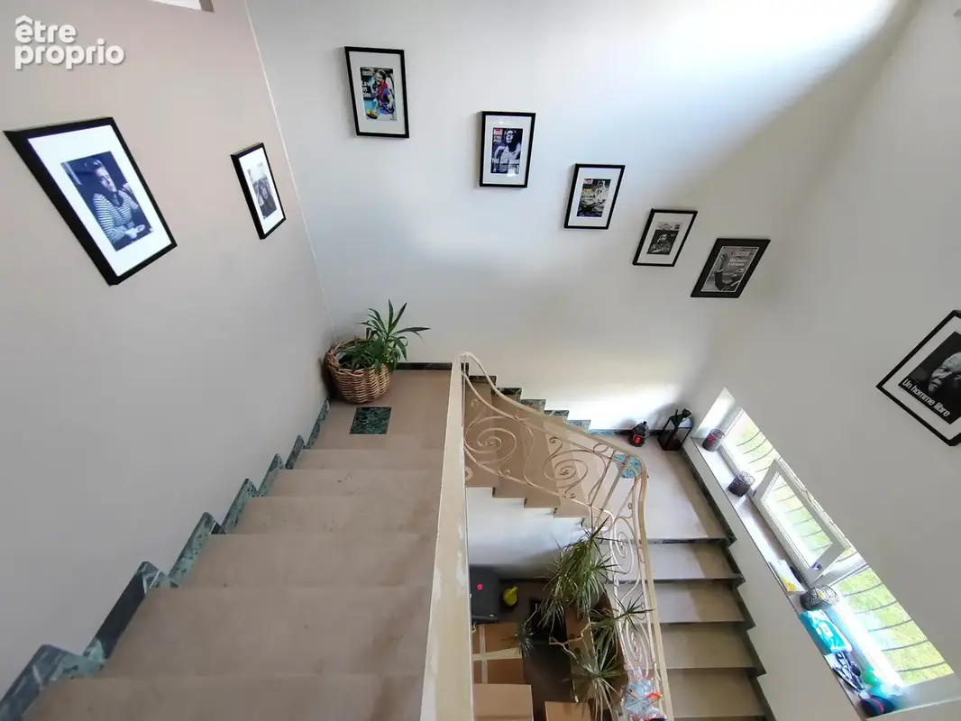 Loft d'exception de 195 m2 avec terrasse panoramique de plus de 180 m2, jardin privatif, garage et atelier - photo 3