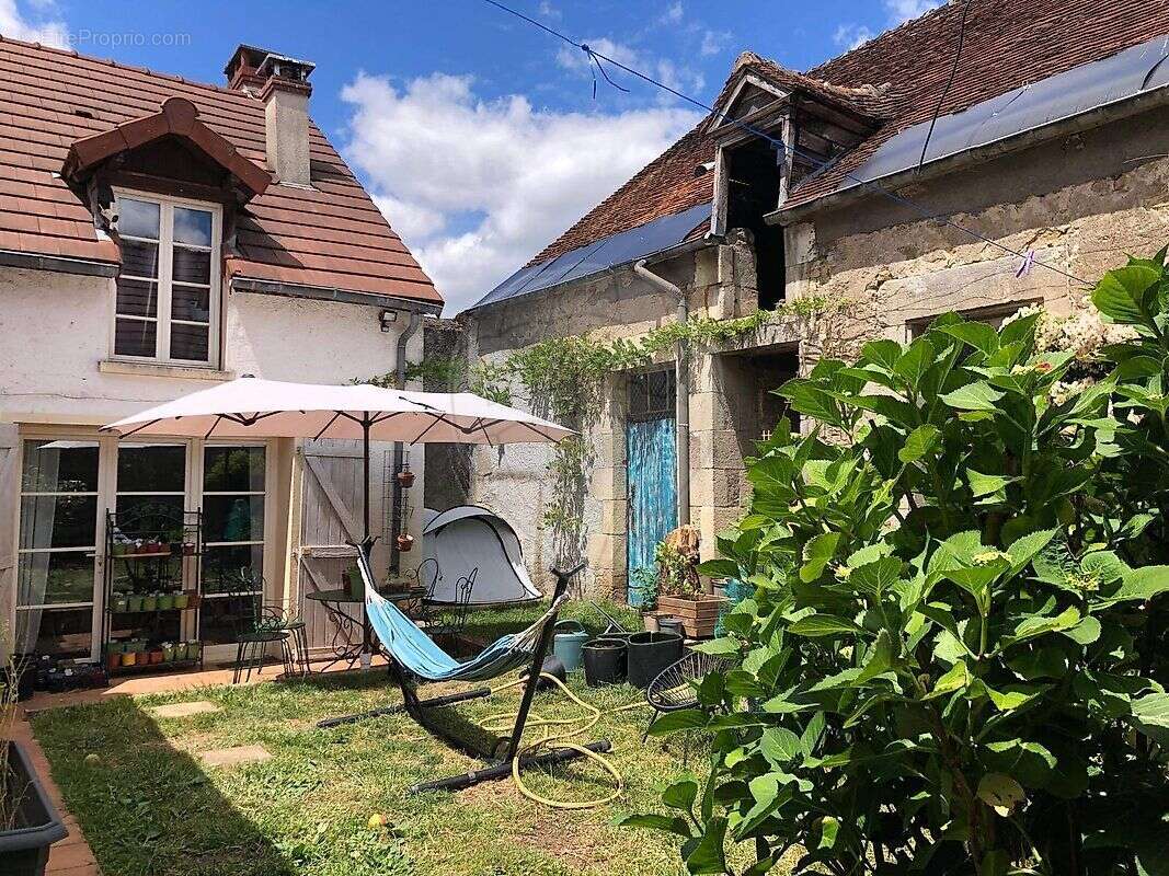 Maison à BEAUMONT-LA-FERRIERE