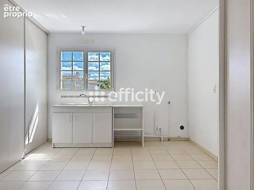 Maison 172 m² à La Seguiniere  - photo 8