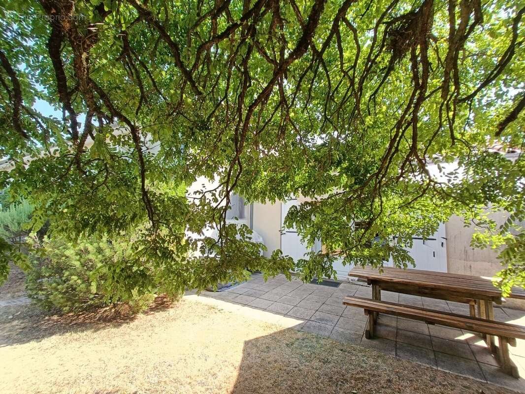 Maison 90 m² à Saint-Julien-L'ars  - photo 3