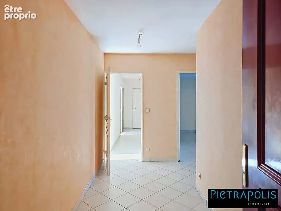 Appartement 4 pièces 105 m² à vendre à Villefranche-Sur-Saone (69400) - photo 4