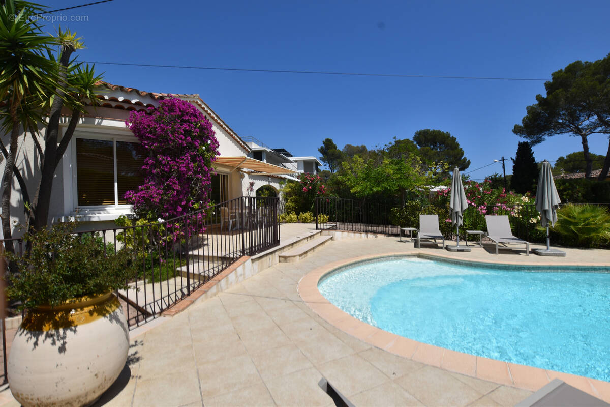 Maison à SAINT-RAPHAEL