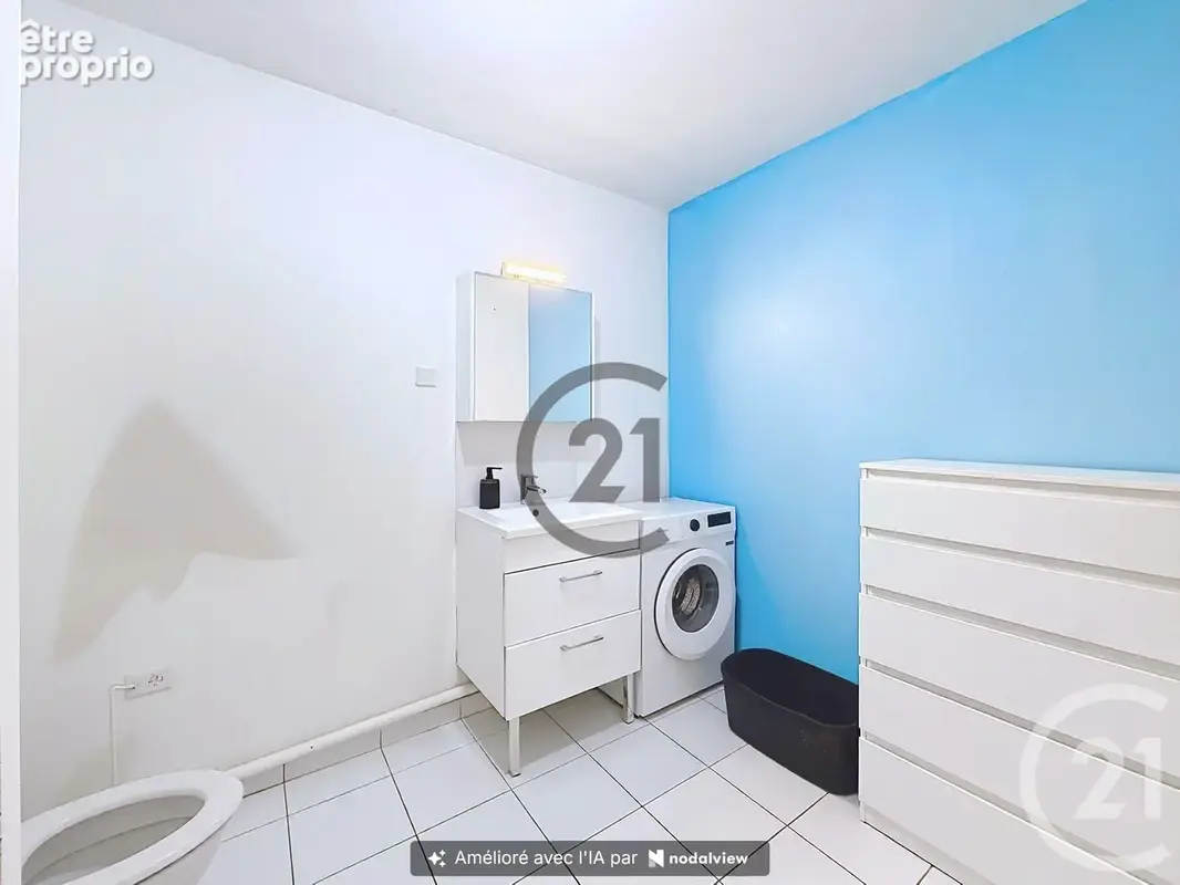 Appartement 2 pièces 45 m² à vendre à Saint-Julien-Les-Villas (10800) - photo 4