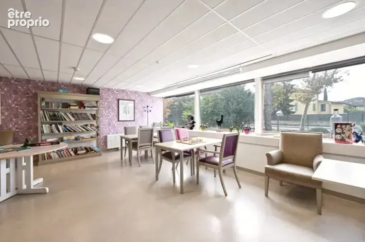 INVESTISSEMENT LOCATIF  ST PERAY  Résidence Ehpad Les Bains - 6,52% de rentabilité - photo 6