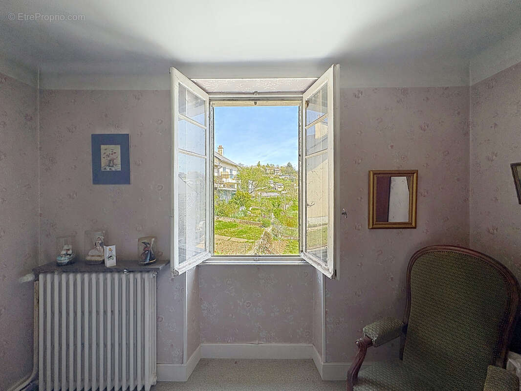 Maison à LE MONASTERE