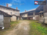 Maison à PONT-DE-VAUX