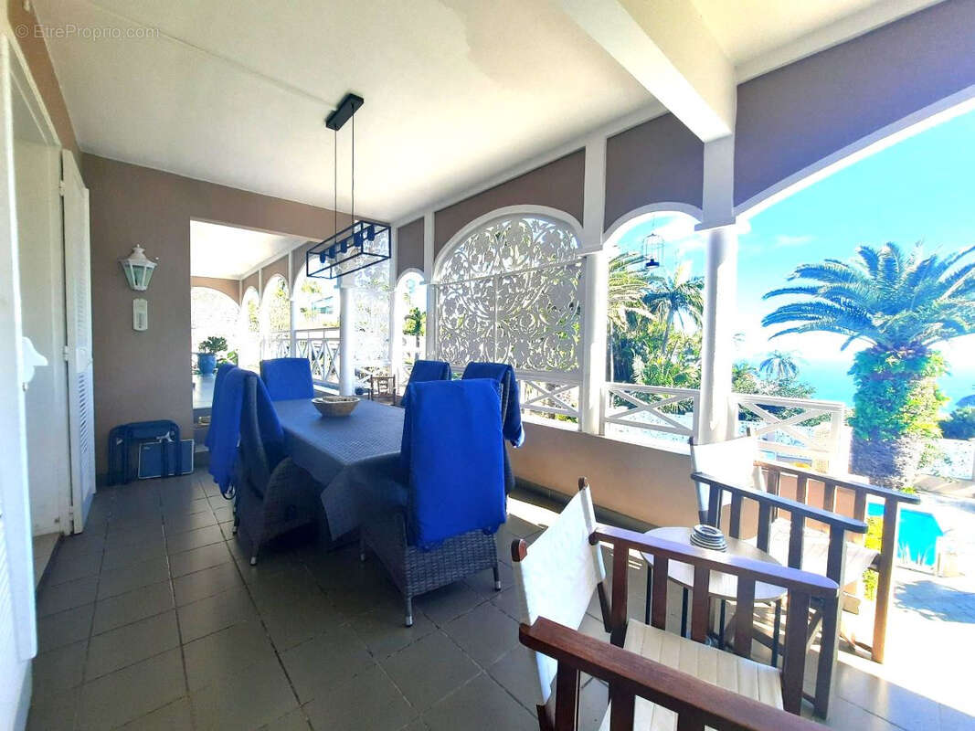 Maison à SAINT-DENIS