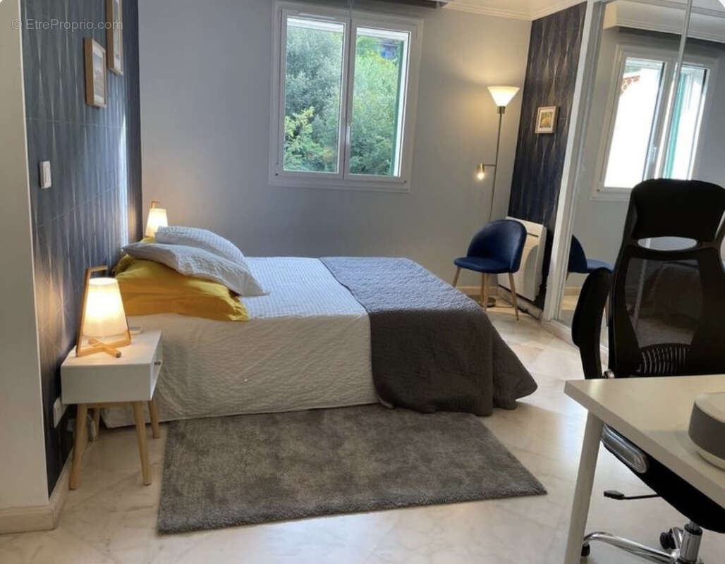 Appartement à MENTON
