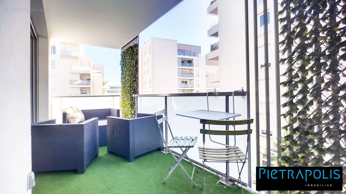 Appartement à VAULX-EN-VELIN