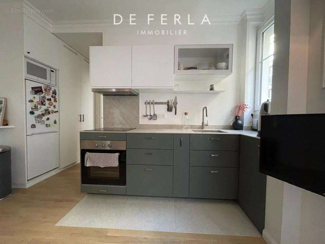 Appartement à PARIS-15E