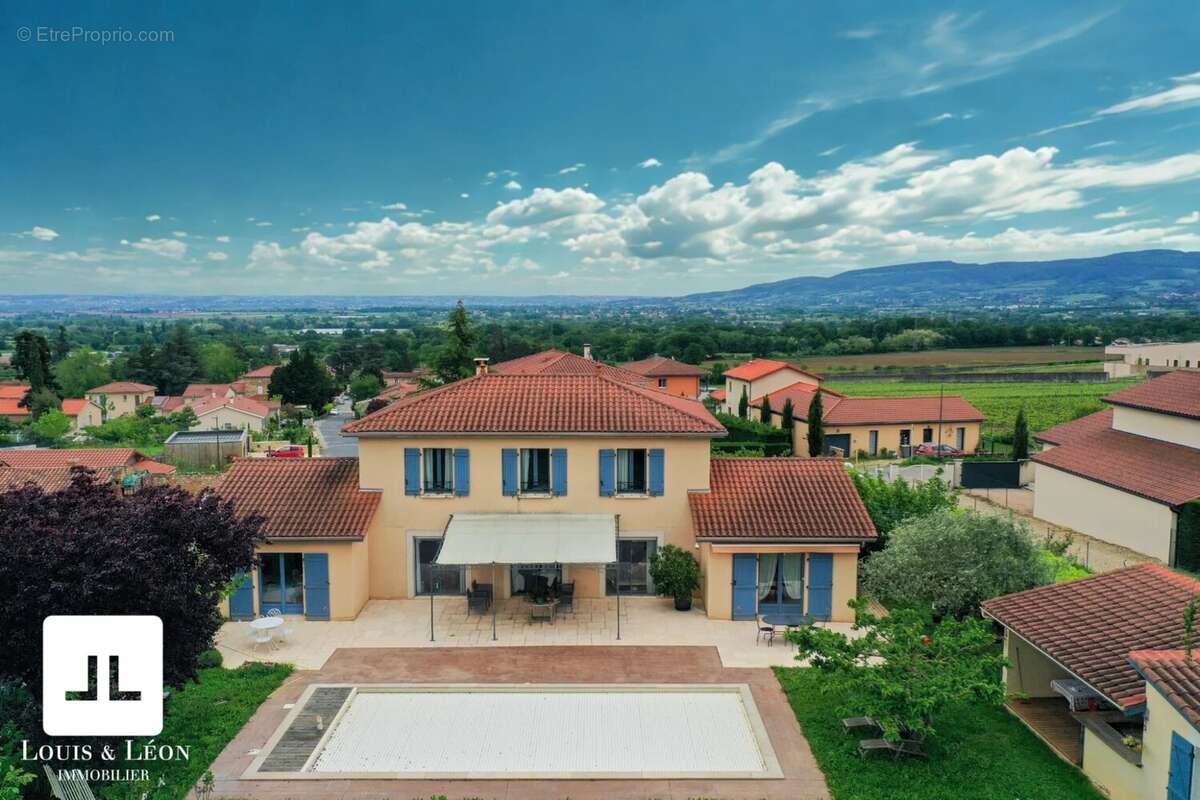 Maison à MORANCE