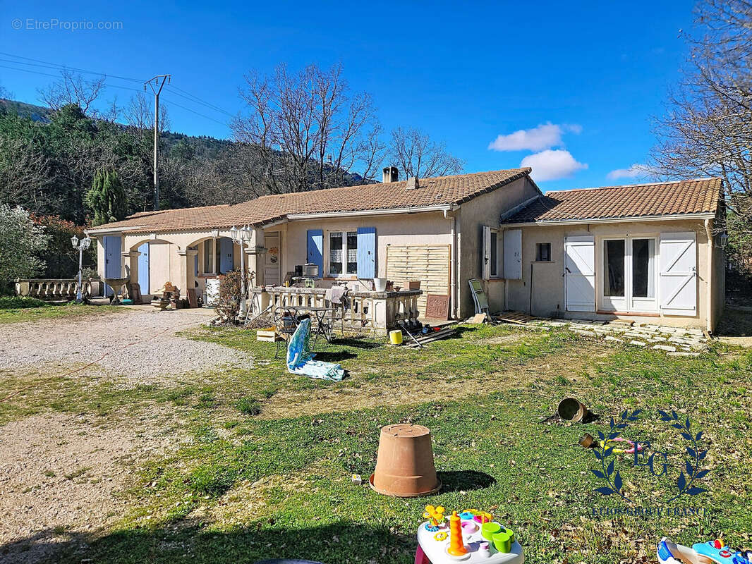 Maison à PLAN-D'AUPS-SAINTE-BAUME
