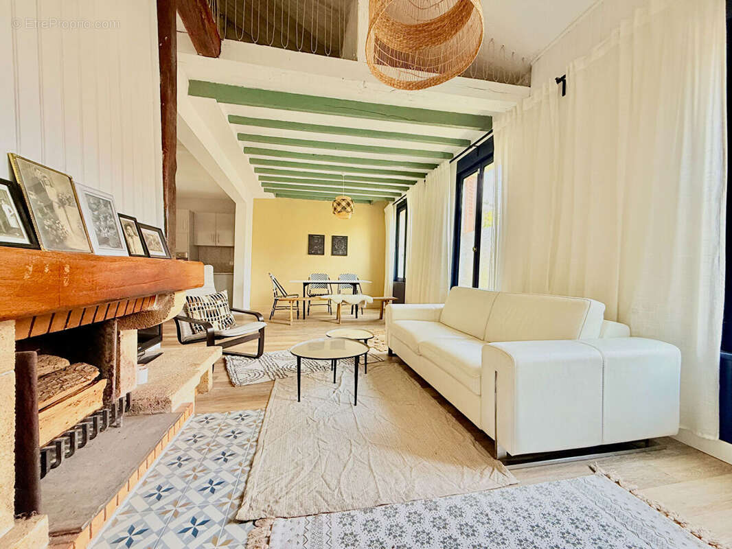 Maison à IVRY-SUR-SEINE