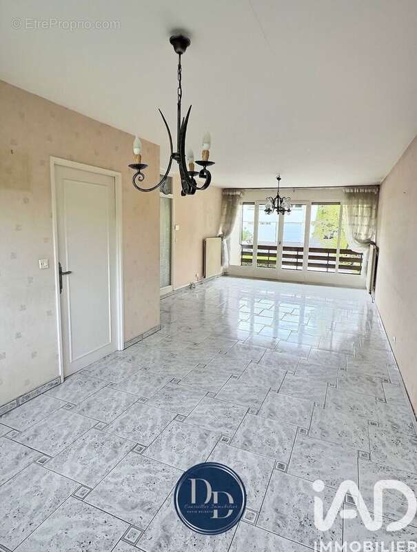 Photo 8 - Maison à CHATEL-SAINT-GERMAIN
