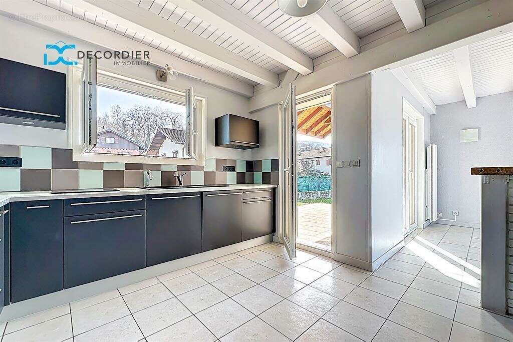 Neuvecelle maison 6 ch au calme - photo 7