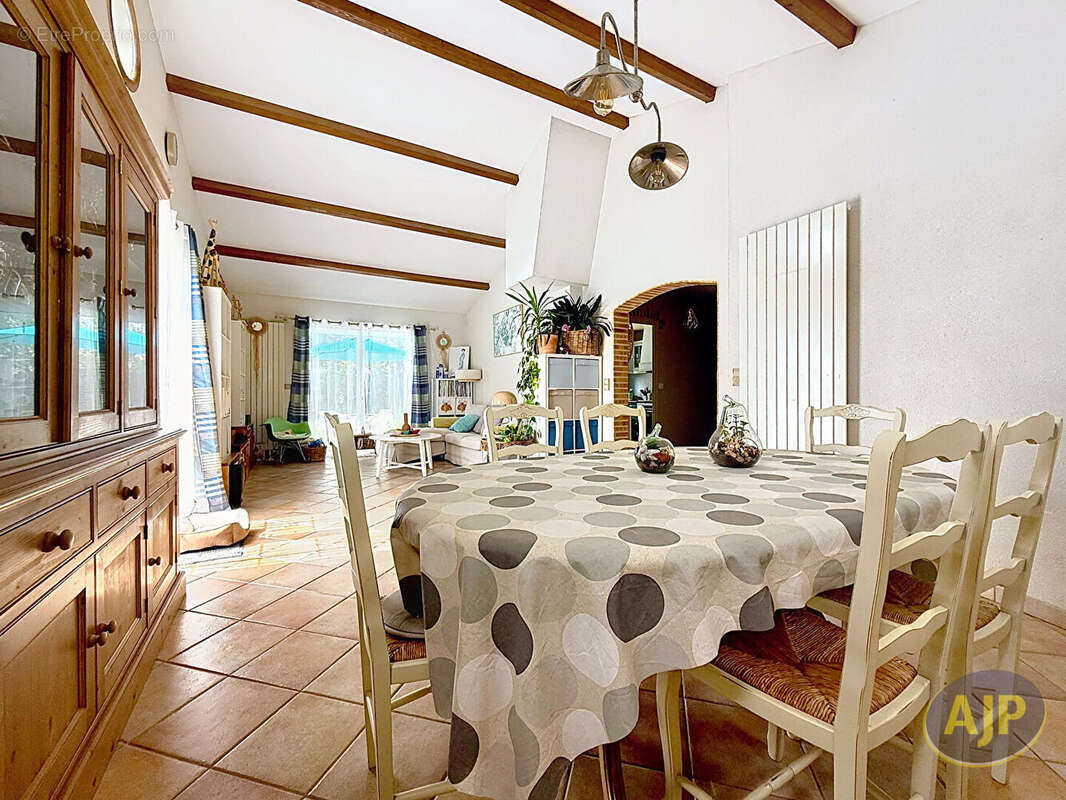 Maison Port Saint Pere 6 pièce(s) 130 m2 - photo 3