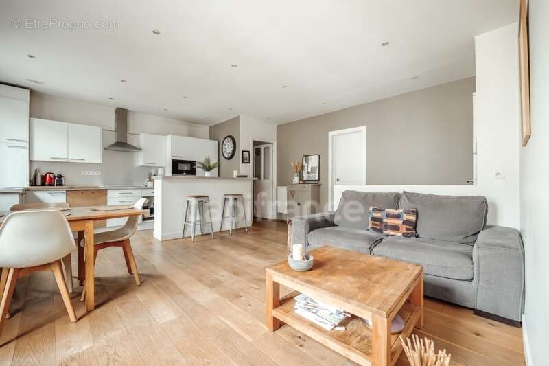 Appartement à vendre 4 pièces SAINT CLOUD (92) - photo 2