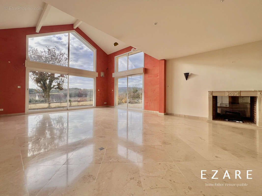 Maison à MESSIGNY-ET-VANTOUX