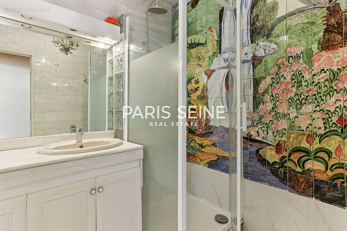 Appartement à PARIS-15E