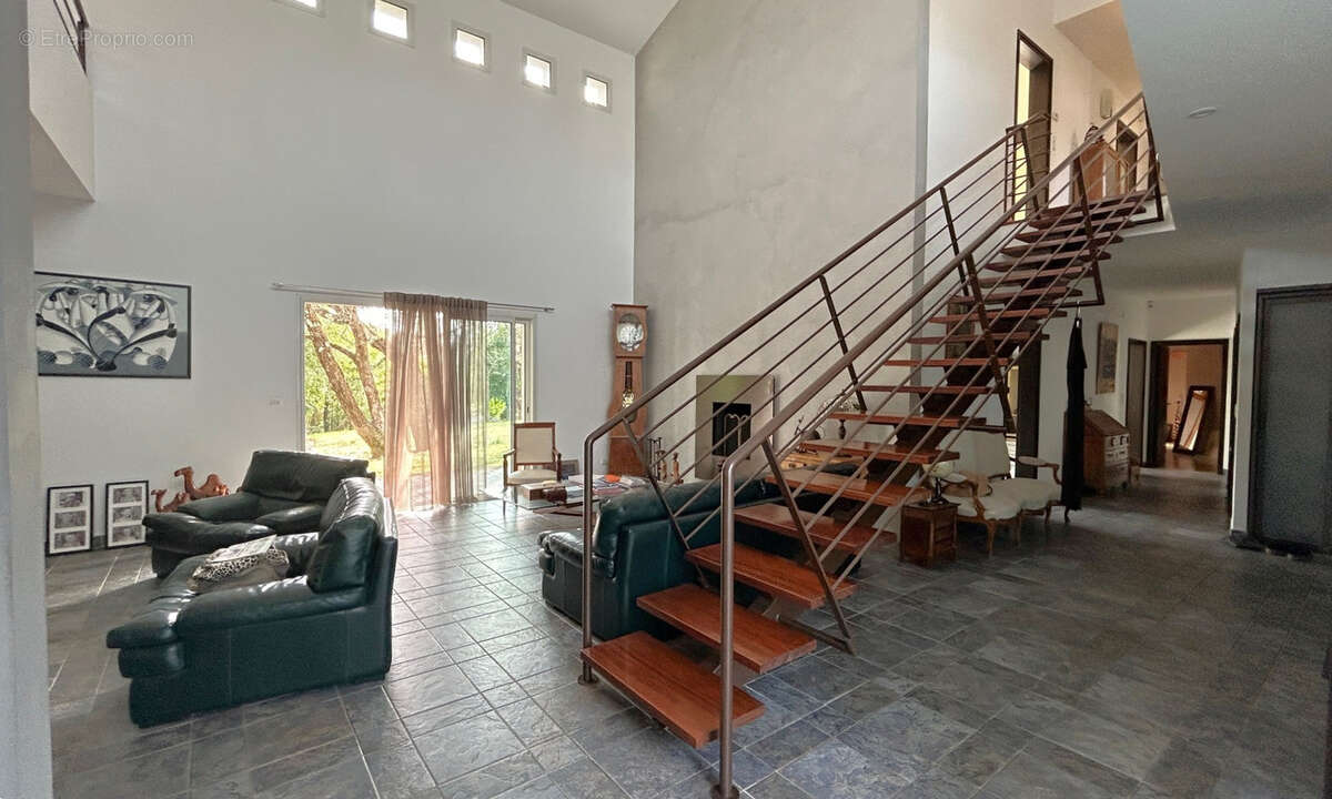 Maison à SAINT-MARTIN-DE-LONDRES